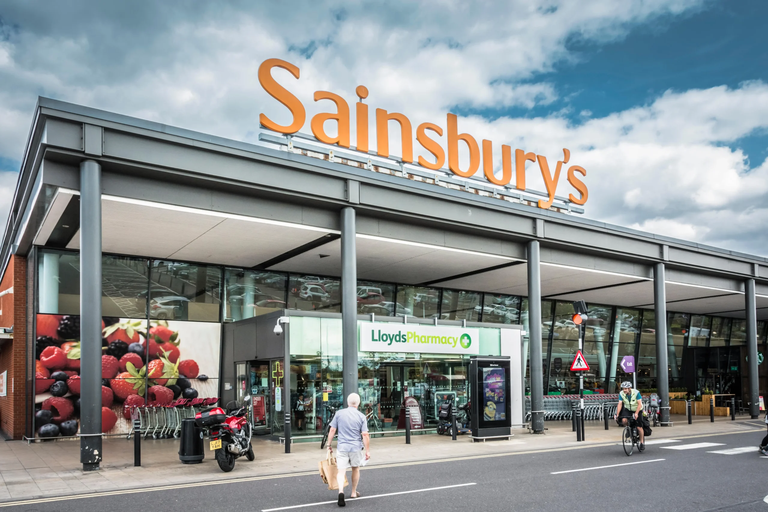 sainsbury job cuts